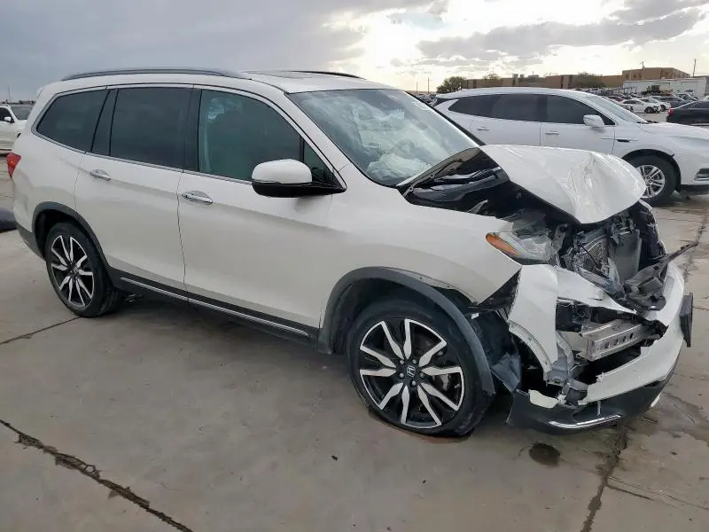 2019 HONDA PILOT TOURING  