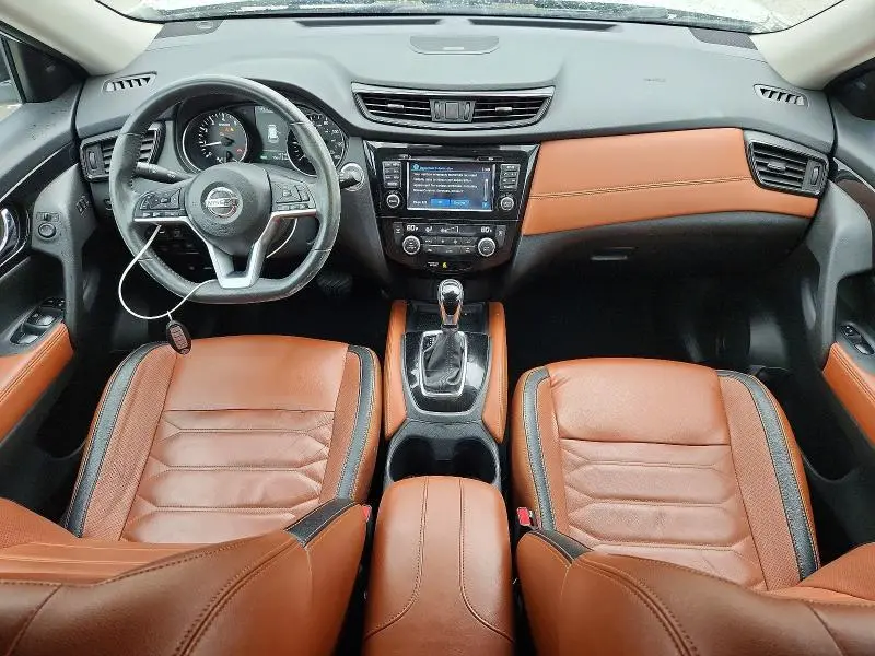 2017 NISSAN ROGUE SL  