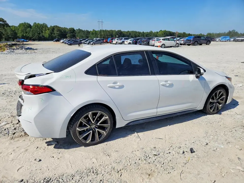 2021 TOYOTA COROLLA SE  