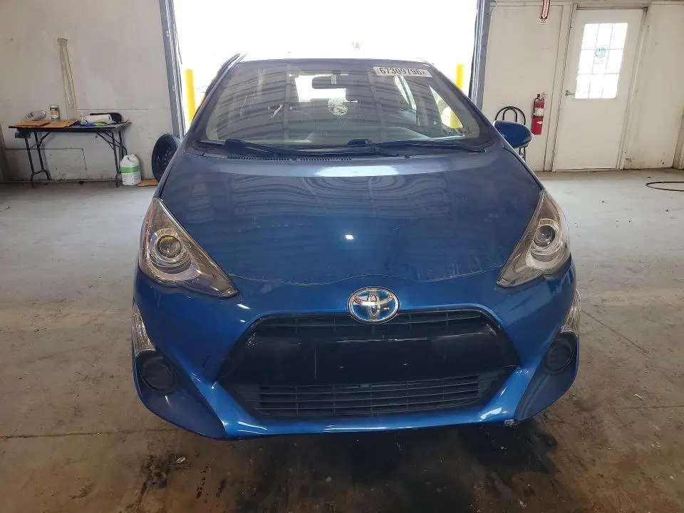 2015 TOYOTA PRIUS C TWO  