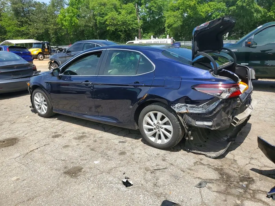 2022 TOYOTA CAMRY LE  