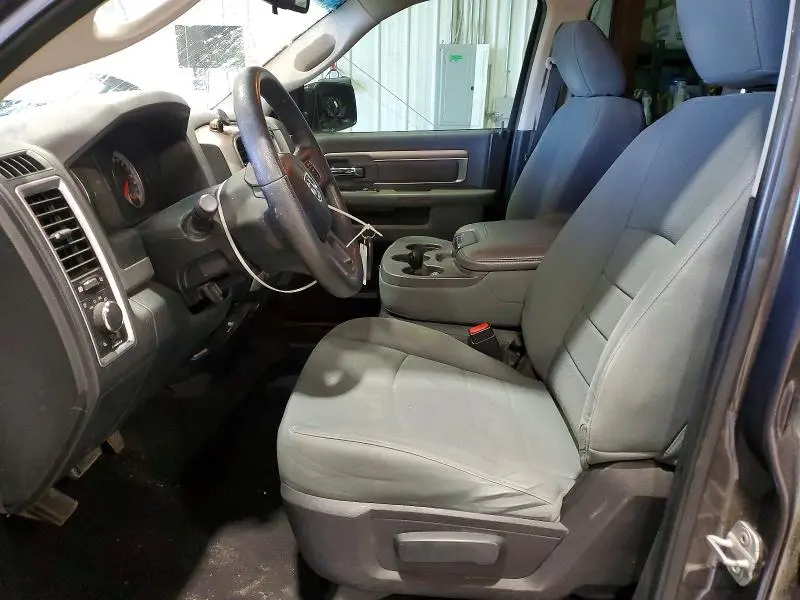 2014 RAM 1500 SLT  