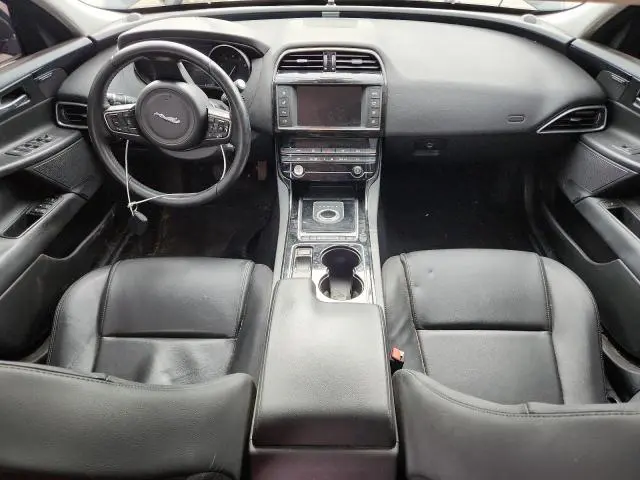 2017 JAGUAR XE PREMIUM  