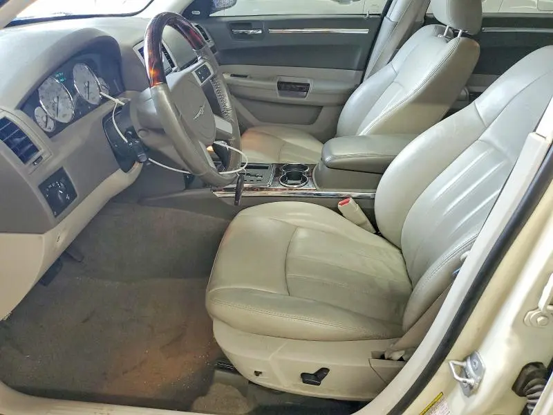 2010 CHRYSLER 300C   