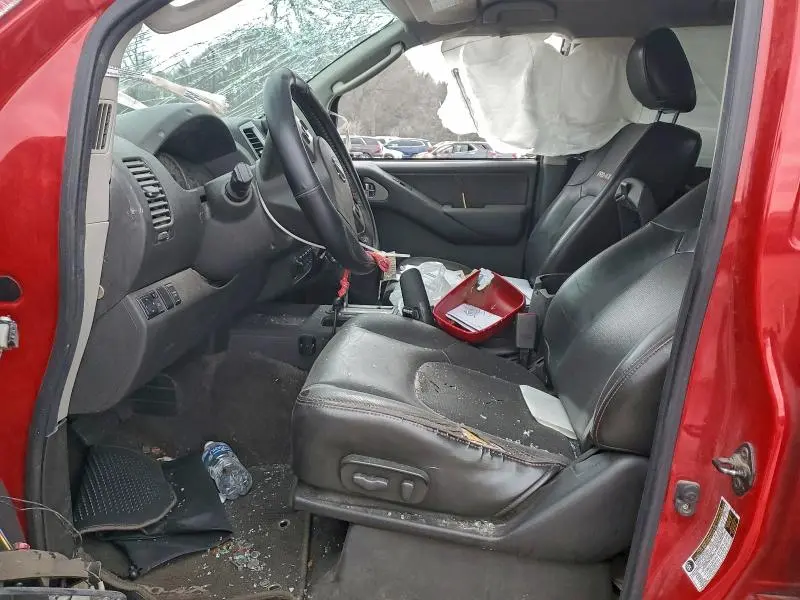 2010 NISSAN FRONTIER CREW CAB SE  