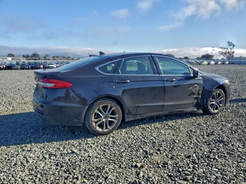 2019 FORD FUSION TITANIUM  