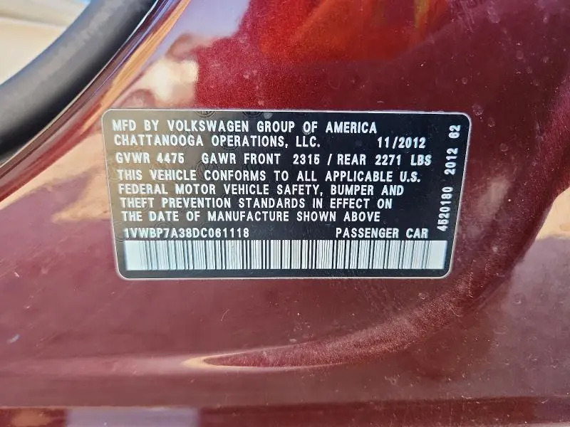 2013 VOLKSWAGEN PASSAT SE  