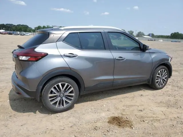 2021 NISSAN KICKS SV  