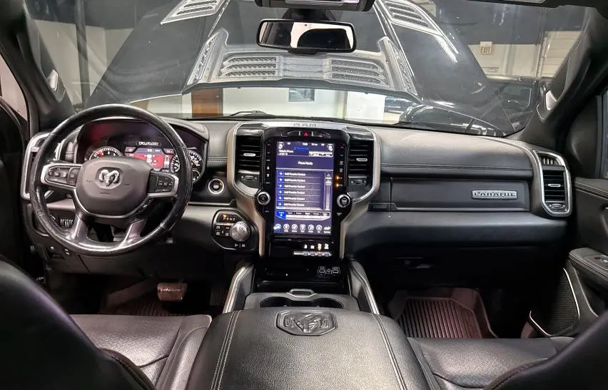 2019 RAM 1500 LARAMIE  