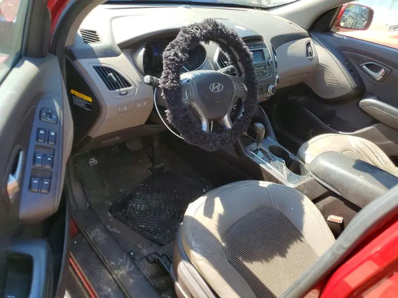 2011 HYUNDAI TUCSON GLS  