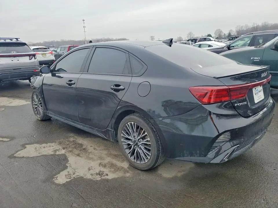 2023 KIA FORTE GT-LINE  