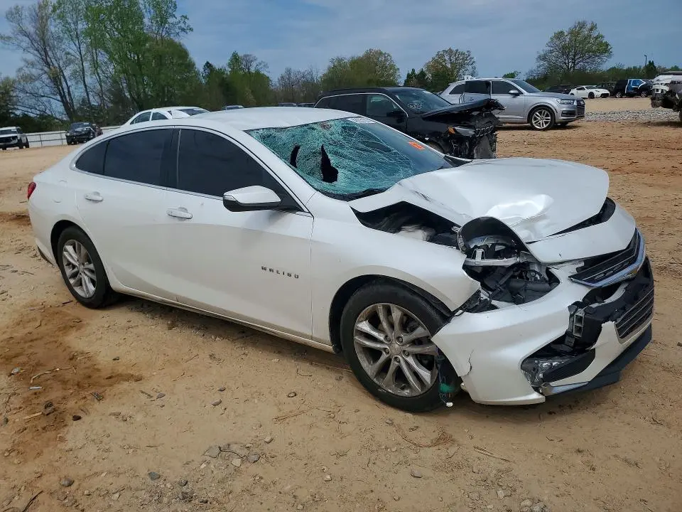 2017 CHEVROLET MALIBU LT  