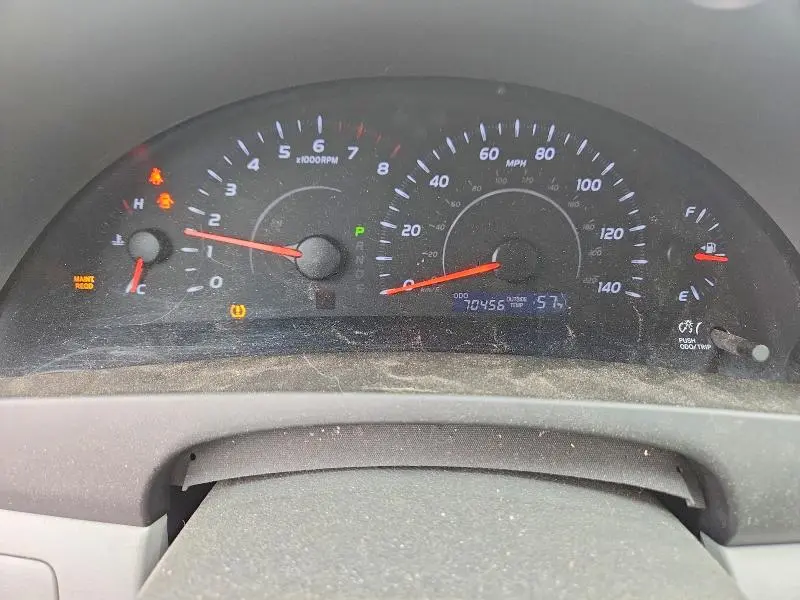 2010 TOYOTA CAMRY LE  