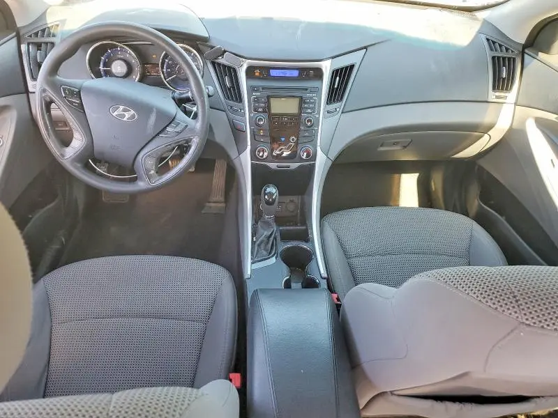 2011 HYUNDAI SONATA GLS  