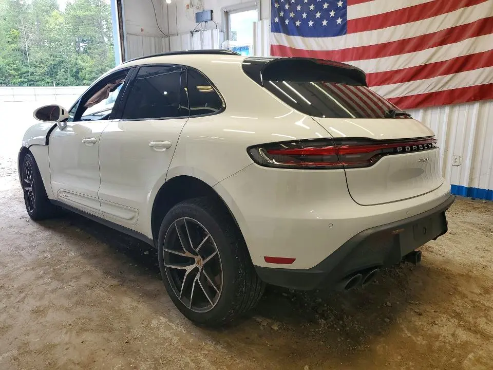 2023 PORSCHE MACAN BASE  