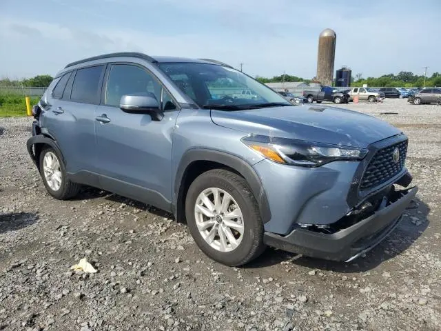 2024 TOYOTA COROLLA CROSS LE  
