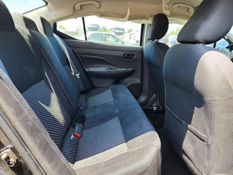 2020 NISSAN VERSA S  