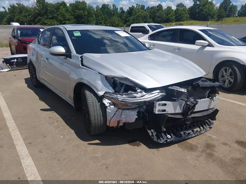 2025 NISSAN ALTIMA SV FWD
