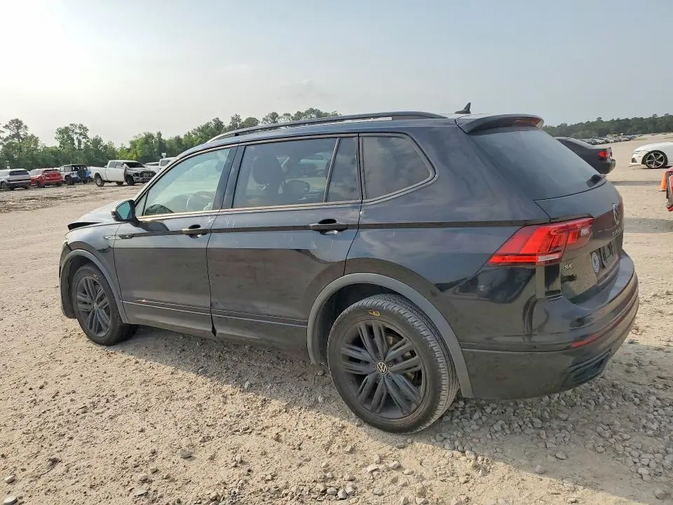 2022 VOLKSWAGEN TIGUAN SE R-LINE BLACK  