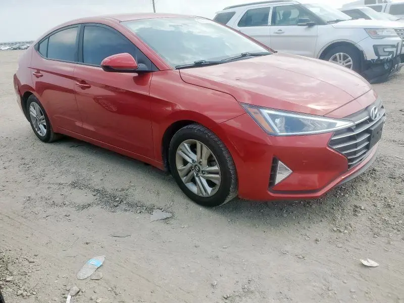 2019 HYUNDAI ELANTRA SEL  