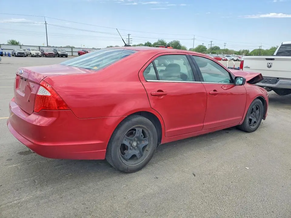 2011 FORD FUSION SE  