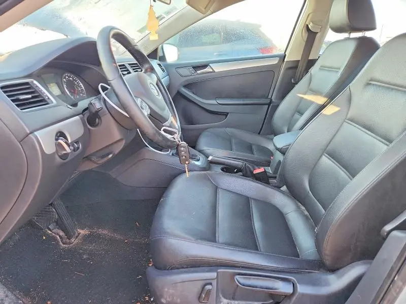 2014 VOLKSWAGEN JETTA SE  