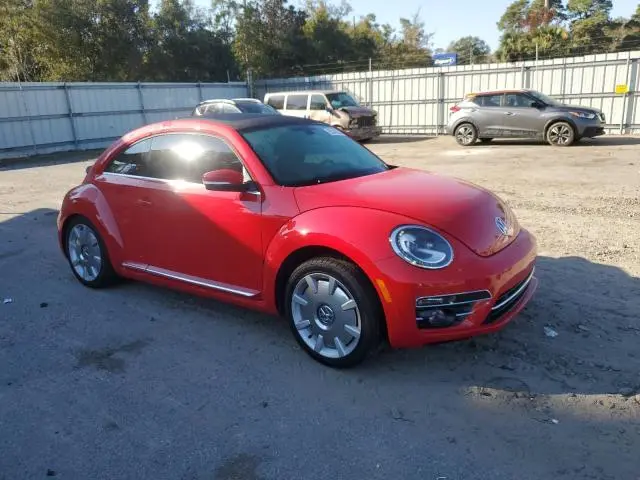 2019 VOLKSWAGEN BEETLE SE  