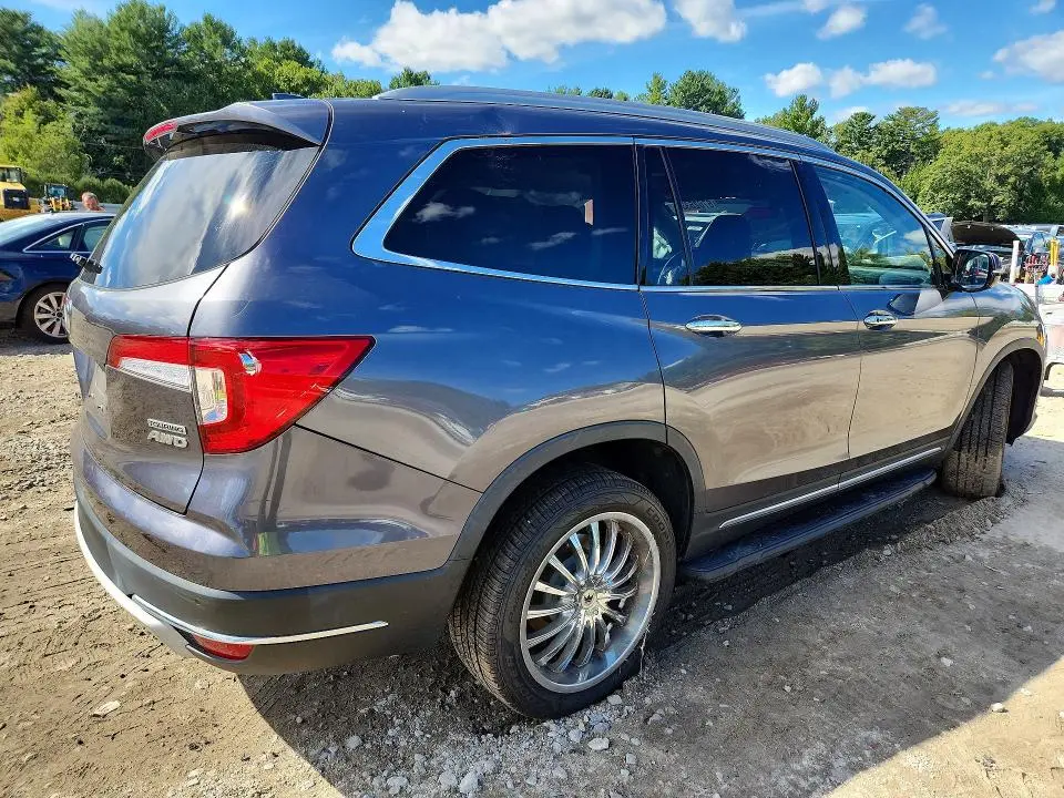 2021 HONDA PILOT TOURING  