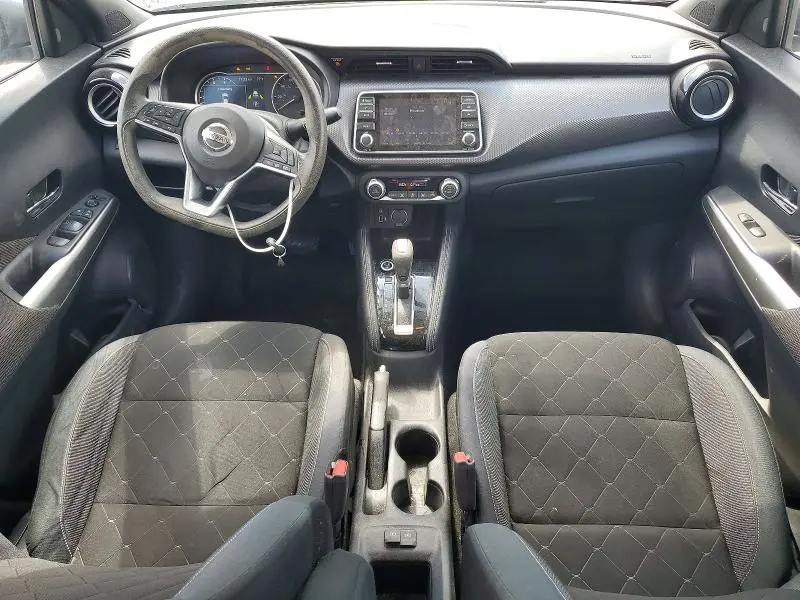2019 NISSAN KICKS SV  