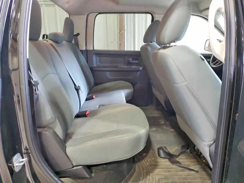 2014 RAM 1500 ST  