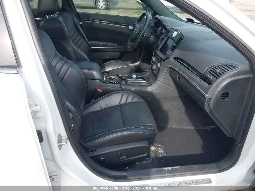 2023 CHRYSLER 300 300C