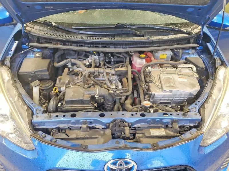 2016 TOYOTA PRIUS C TWO  