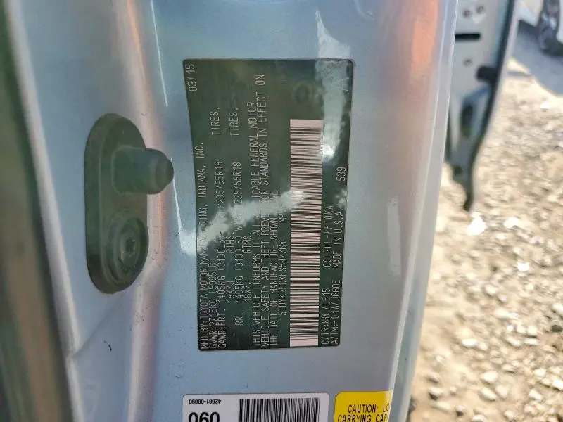 2015 TOYOTA SIENNA XLE  