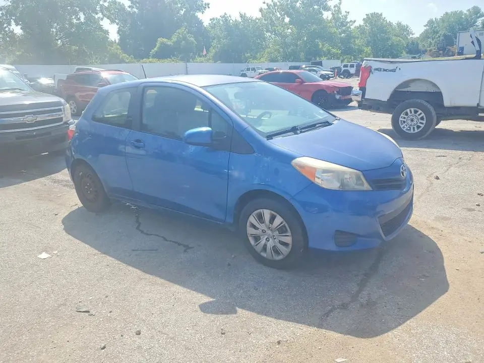 2014 TOYOTA YARIS 3-DOOR LE  