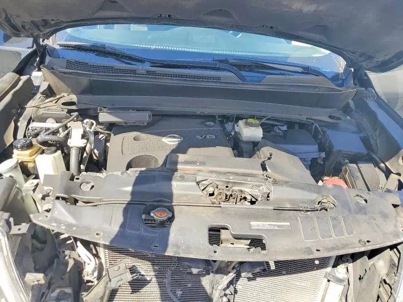 2014 NISSAN PATHFINDER SV  