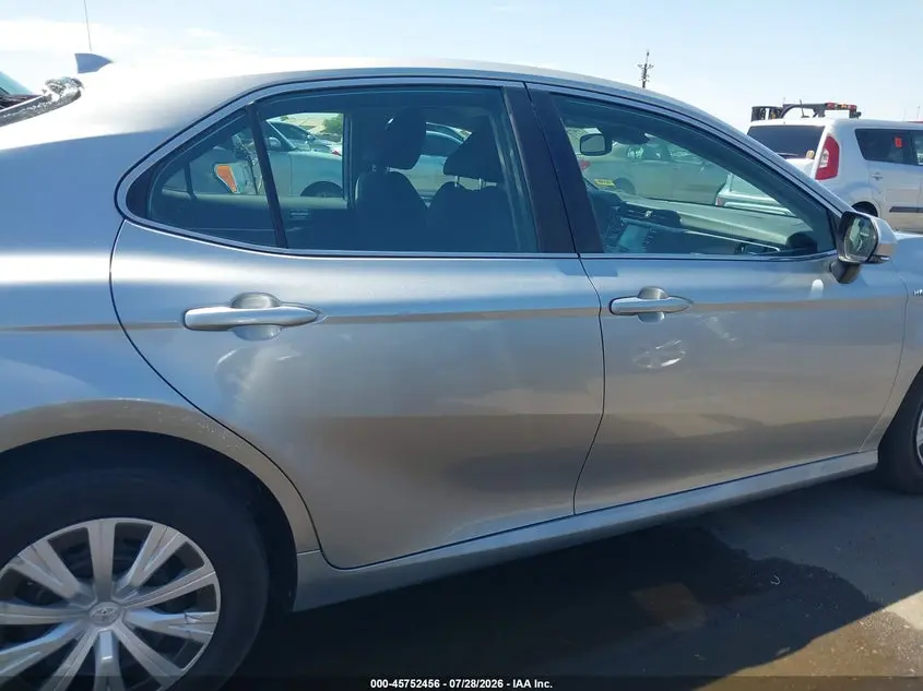 2020 TOYOTA CAMRY LE HYBRID