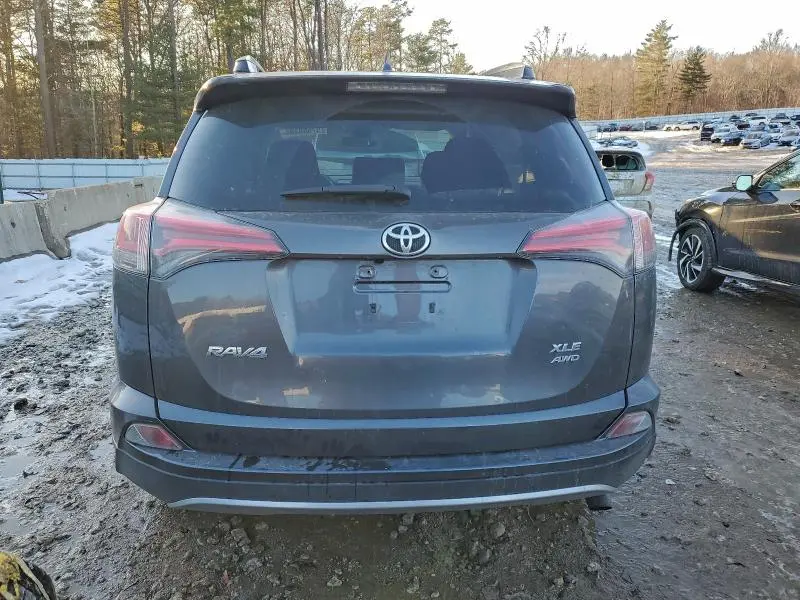 2017 TOYOTA RAV4 XLE  