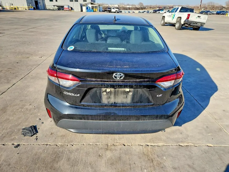 2021 TOYOTA COROLLA LE  