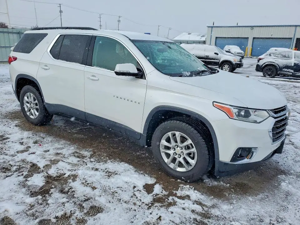 2020 CHEVROLET TRAVERSE LT  