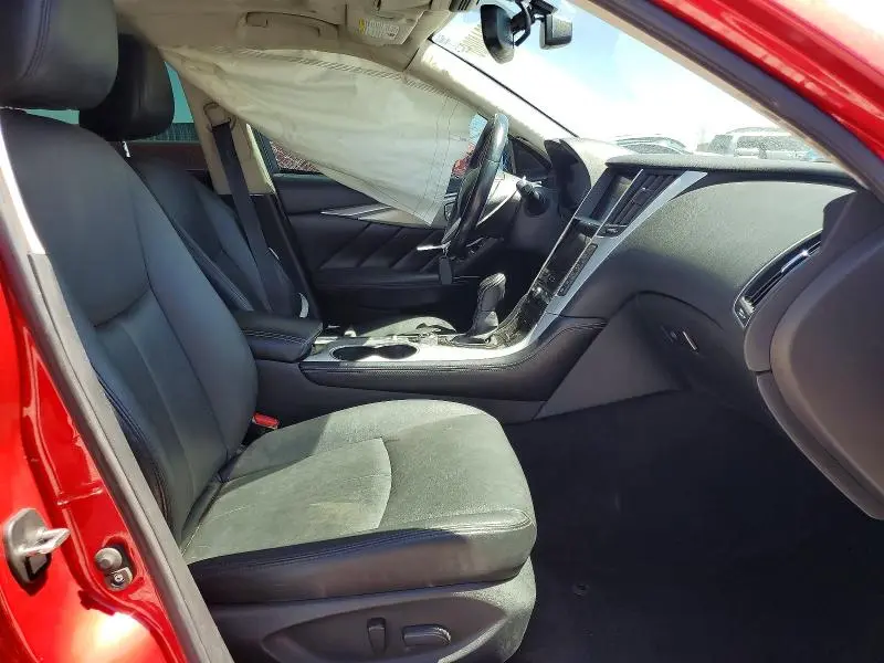 2021 INFINITI Q50 LUXE  