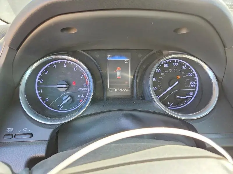 2019 TOYOTA CAMRY SE  