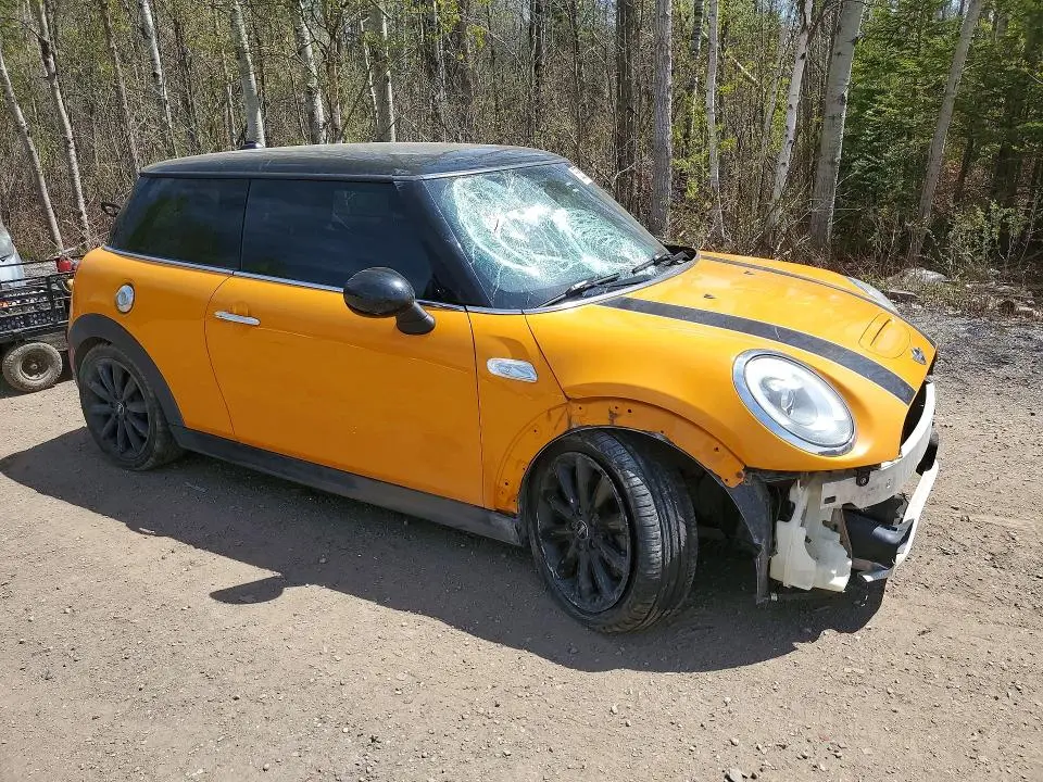 2016 MINI COOPER S  
