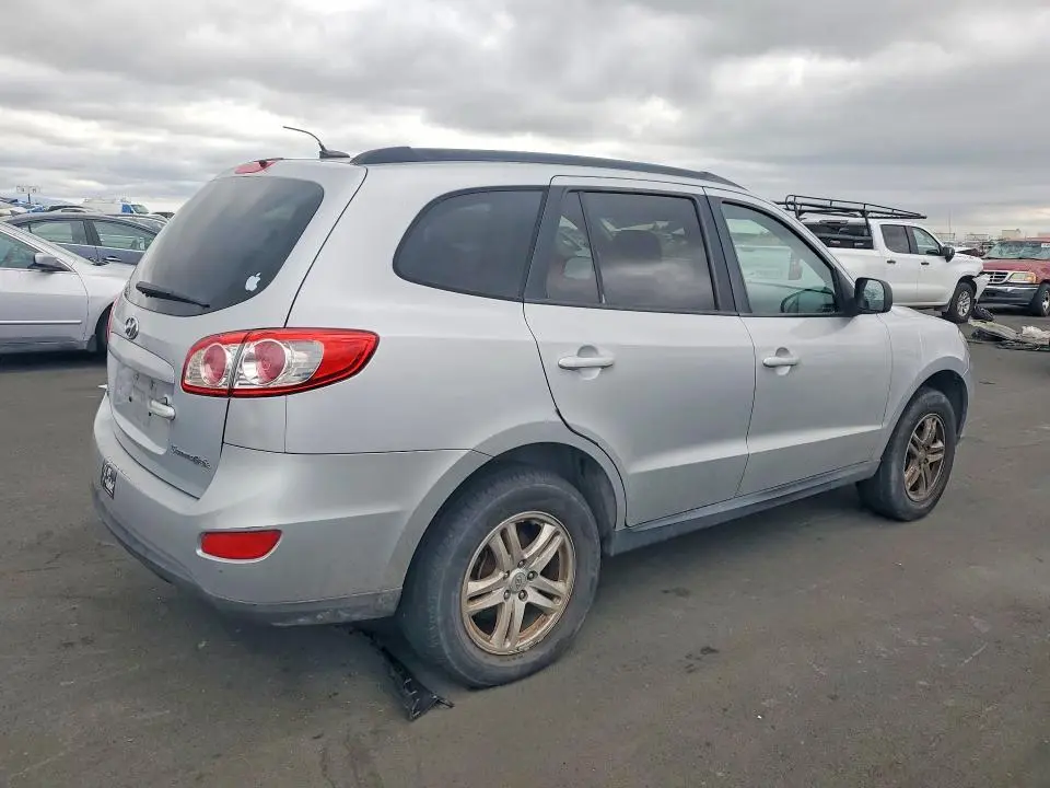 2010 HYUNDAI SANTA FE GLS  