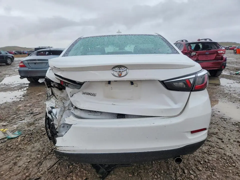 2019 TOYOTA YARIS LE  