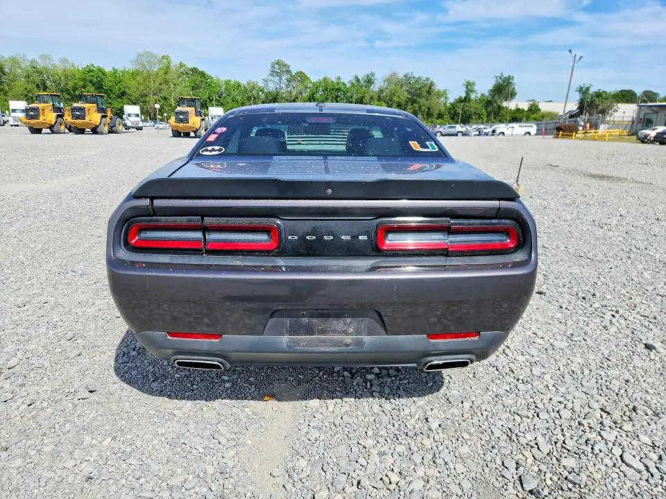 2016 DODGE CHALLENGER SXT  