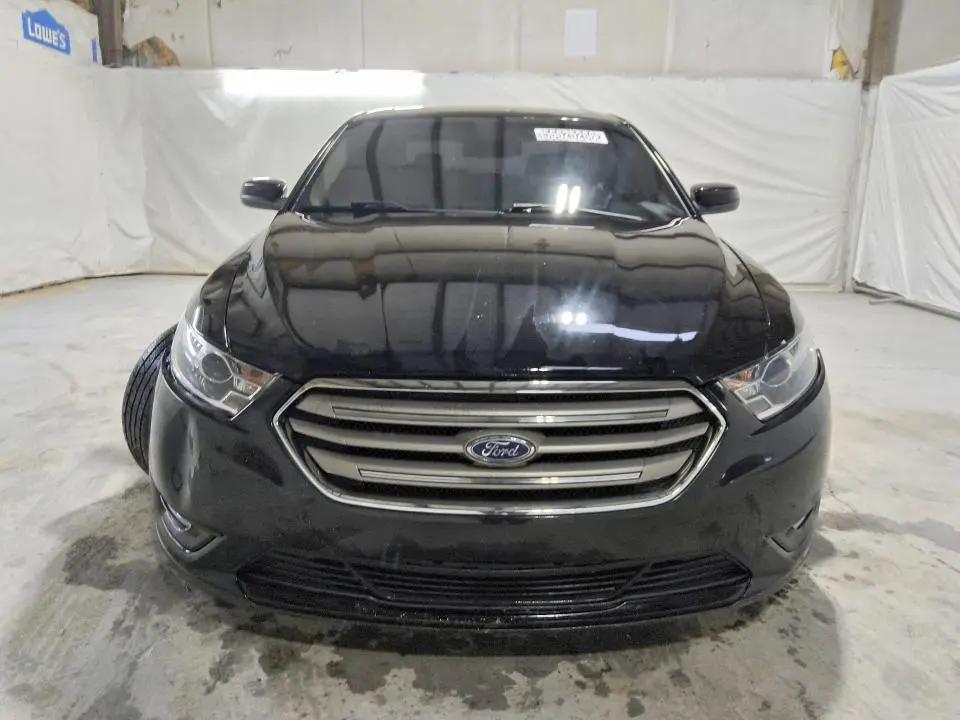 2018 FORD TAURUS SEL  