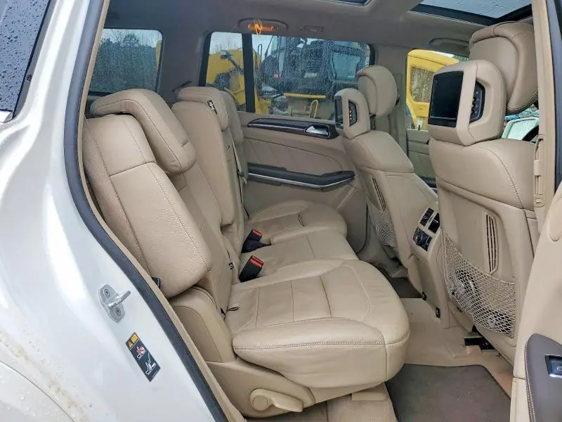 2015 MERCEDES-BENZ GL 550 4MATIC  