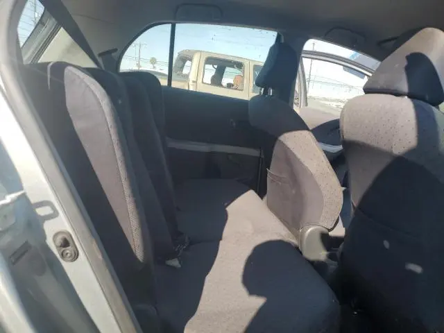2010 TOYOTA YARIS   