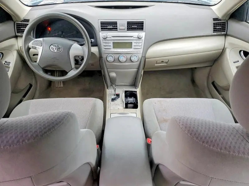 2011 TOYOTA CAMRY LE  