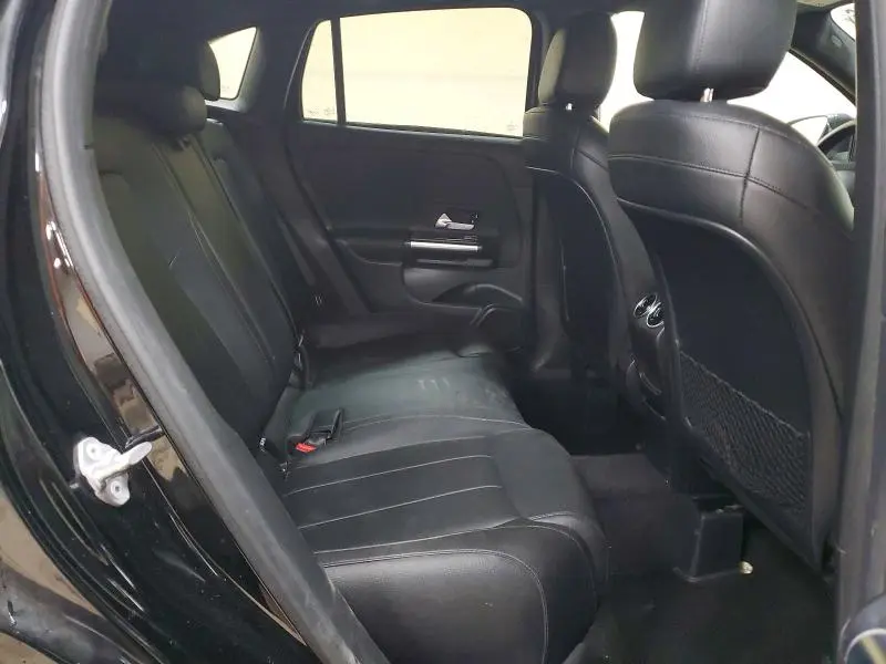 2021 MERCEDES-BENZ GLA 250 4MATIC  